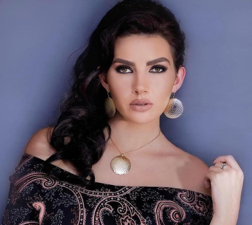 Gold Hammered Circle Earrings