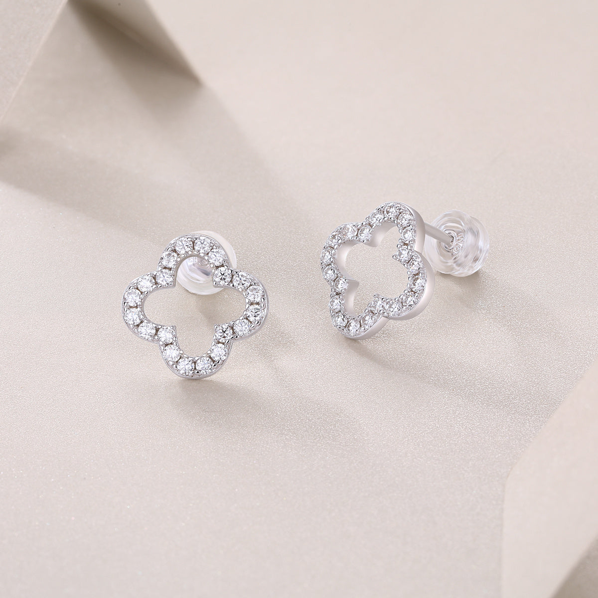 Seeking Happiness - Fashionable And Luxurious Diamond Jewelry With Moissanite S925 Sterling Silver And Platinum-plated Stud Earrings